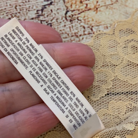 Women's All Over Lace Bikini Beige Underwear - Auden - Size XLarge - 3 pairs - Picture 10 of 11